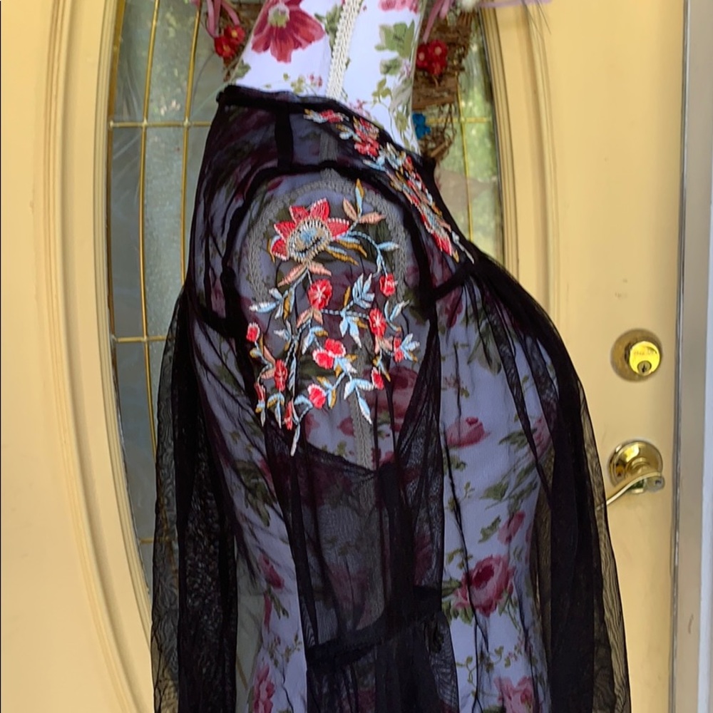 Arizona Jean Co. Sheer Embroidered Blouse - Picture 3 of 12
